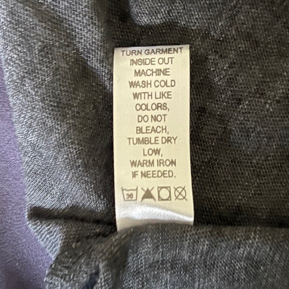 Reflex California T-Shirt Lightweight Soft Charcoal & White Fabric Size M  NWT - Picture 10 of 10